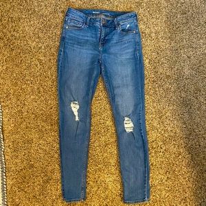 Old Navy mid rise rockstar jeans size 6
